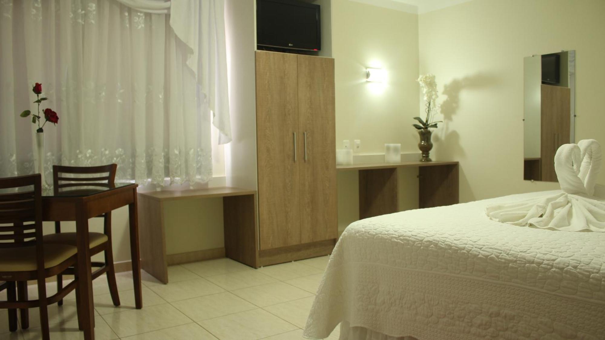Hotel Dom Baroni Guarapuava Habitación foto